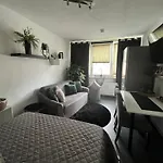 24h Check In - Modern - In Good Located - Klein Aber Fein In Metropole Frankfurt