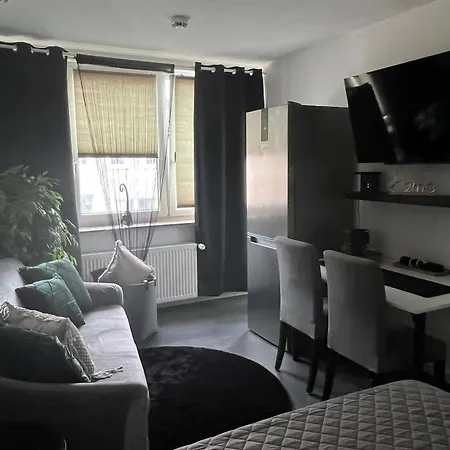 24h Check In - Modern - In Good Located - Klein Aber Fein In Metropole Frankfurt 프랑크푸르트